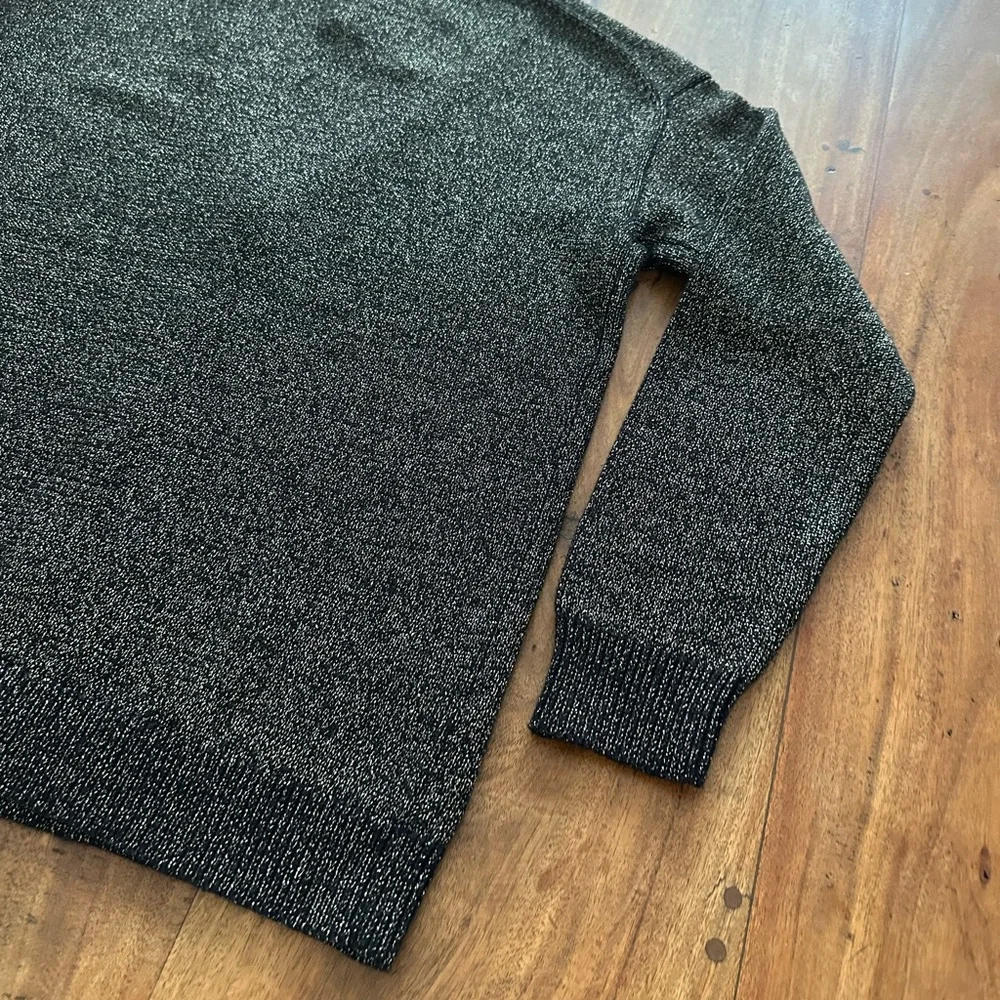 ☀️ New! ANTHRO Velvet By Graham & Spencer Shimmer Oversized Cardigan - Picture 9 of 16